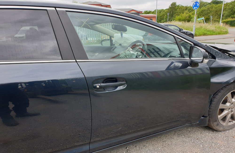 Toyota Avensis T4 D4D Door driver side front